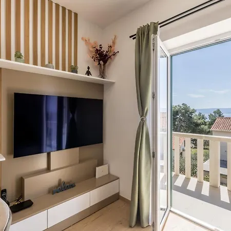 Adriatic Island Sea View Apartment