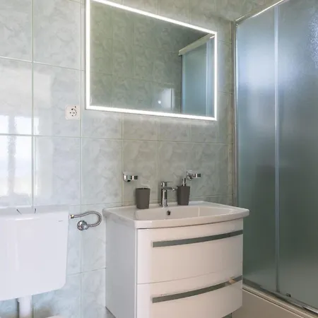 Adriatic Island Sea View Apartment