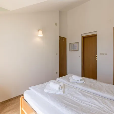 Adriatic Island Sea View Apartment